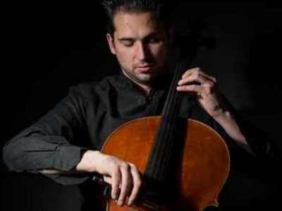 Eduardo González